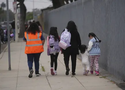 Redadas migratorias en Los Ángeles generan temores en Inicio Escolar