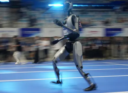Robots humanoides compiten en Juegos Mundiales en Beijing