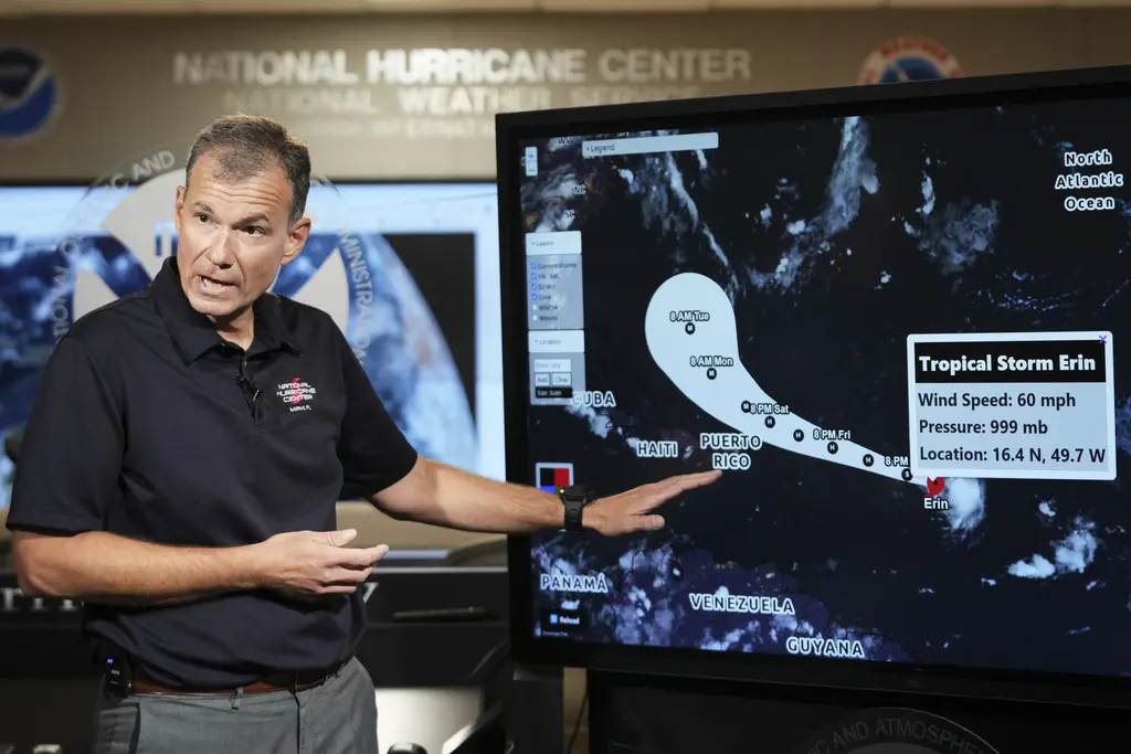 Tormenta tropical Erin genera alerta por fuertes lluvias en el Caribe