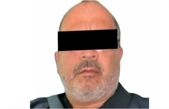 Exdirector de Pemex con orden de captura en proceso de deportación