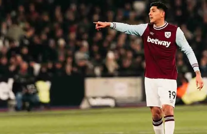 El ‘Machín’, con un pie fuera del West Ham