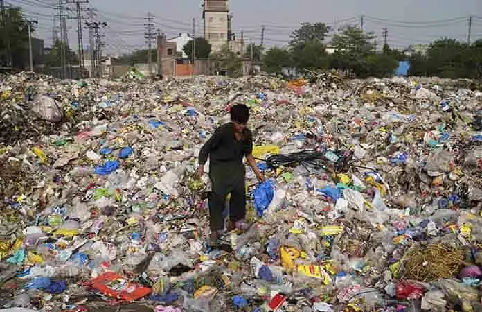 Fracasa diálogo sobre la polución de plásticos