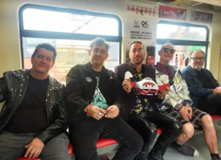 Rock en tu idioma se despide con emotivo concierto sorpresa en el Tren Suburbano