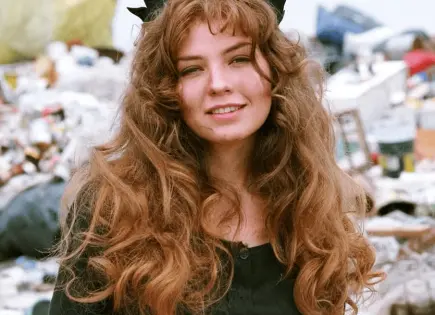 Thalía celebra 30 años de "María la del Barrio": ¡Y a mucha honra!