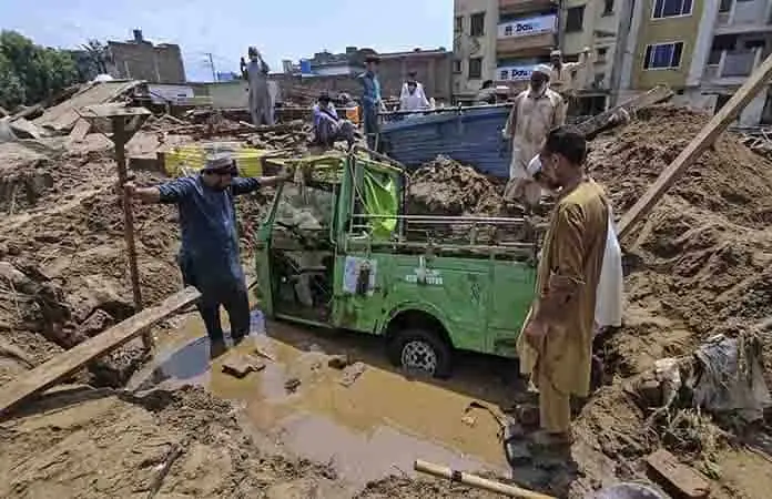 Las inundaciones dejan más de 220 muertos en Pakistán