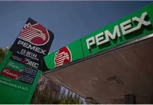 Moody´s mejora calificación de Pemex