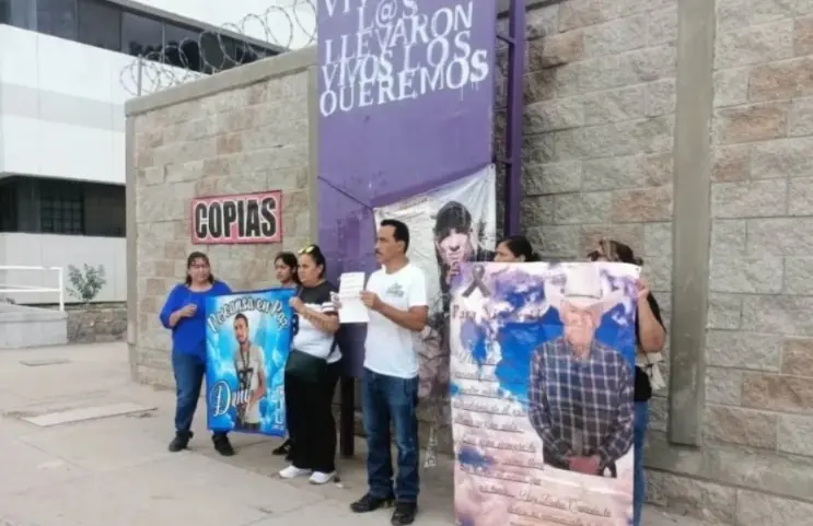 Protesta de familiares frente a la FGE por caso Crematorio Plenitud