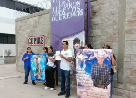 Protesta de familiares frente a la FGE por caso Crematorio Plenitud