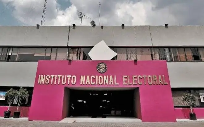 Intelectuales y periodistas proponen reforma electoral incluyente
