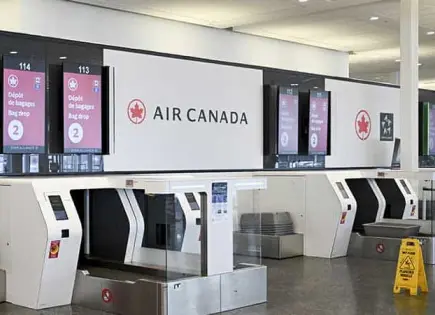 Los sobrecargos de Air Canada desacatan orden