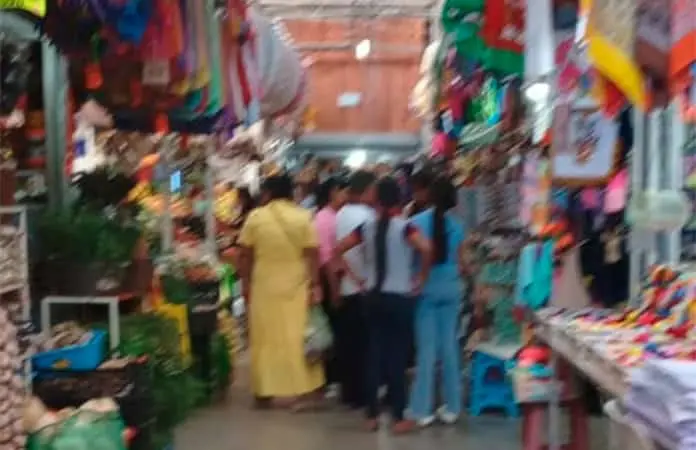 Comerciantes hacen limpias en negocios