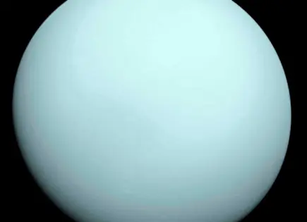 Descubren nueva luna orbitando alrededor de Urano