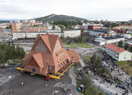 La iglesia de Kiruna, símbolo de la ciudad, se traslada por la reubicación urbana na