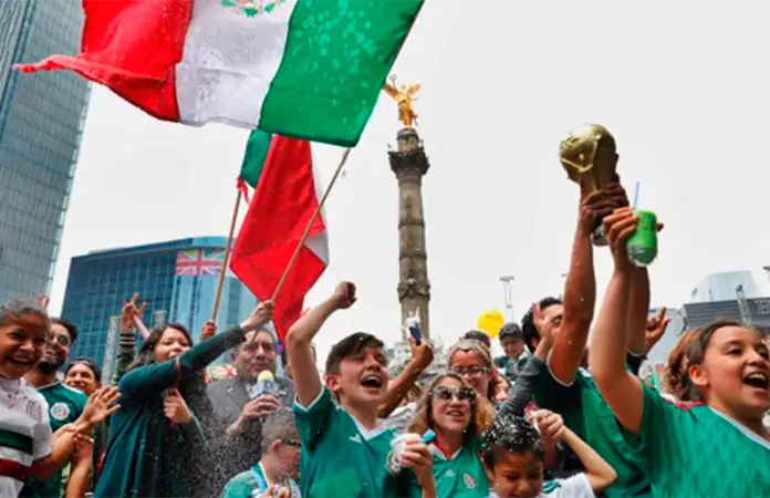 Esto es lo que gastarán los mexicanos viendo los partidos de futbol