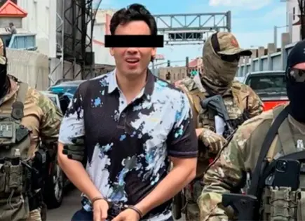 Embajador de EU comparte foto de la entrega de Chávez Jr. a México