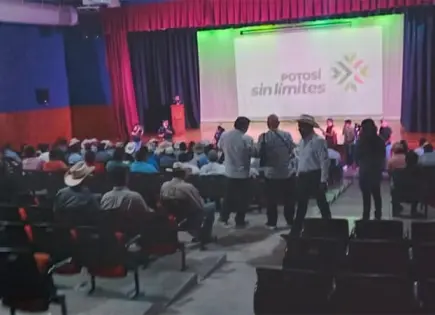 Realizan foro del Gusano Barrenador