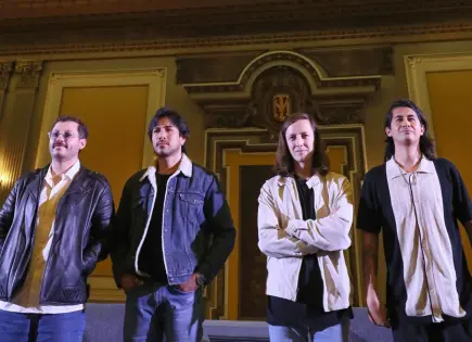 Rubytates celebra 10 años con concierto en Teatro Metropólitan
