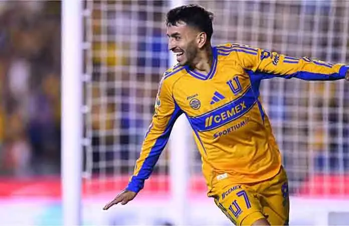 Tigres y Santos Laguna se enfrentan en el Estadio Corona