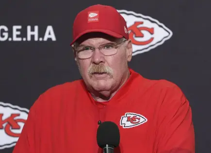 Balacera en oficina de Andy Reid en instalaciones de los Chiefs