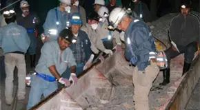 A casi 20 a&ntilde;os, mantienen rescate de mineros en Pasta de Conchos