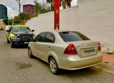 Recuperan auto robado con violencia en Lomas