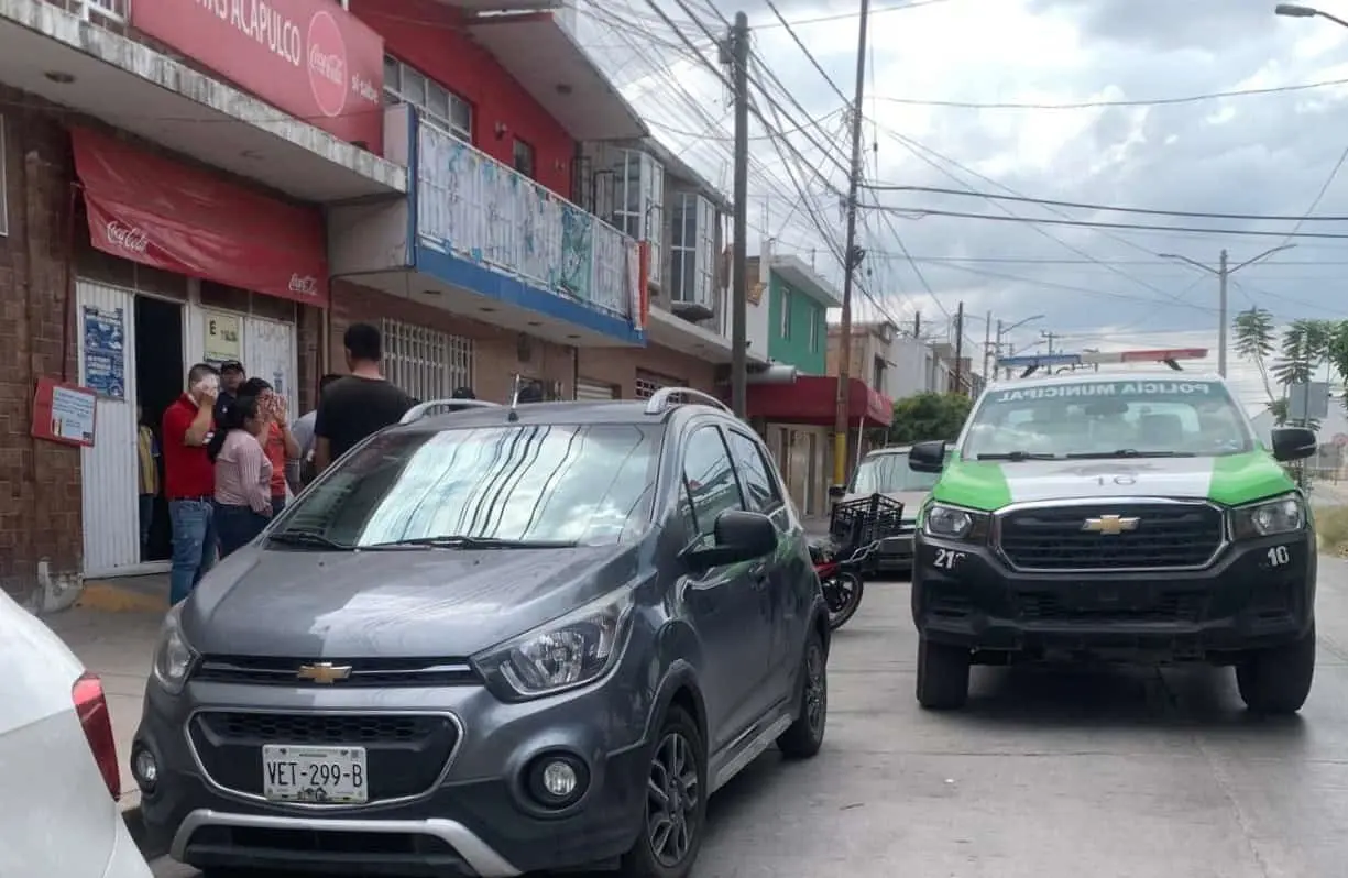 Reportan asalto en negocio de la Industrial Mexicana