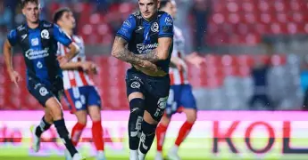 Quer&eacute;taro recibe a Necaxa con urgencia de puntos