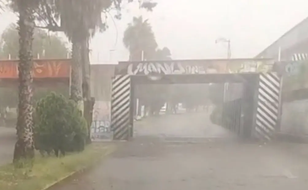 Cierran vialidades en SLP por lluvia