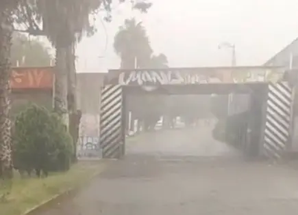 Cierran vialidades en SLP por lluvia