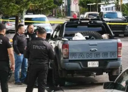 Hallan los cuerpos de una familia en una camioneta
