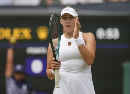 Jóvenes estrellas del tenis brillan en el Abierto de Estados Unidos
