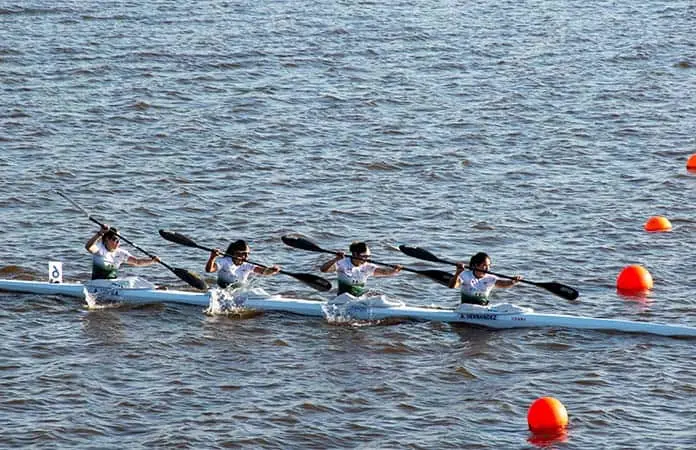 Kayakistas cosechan plata