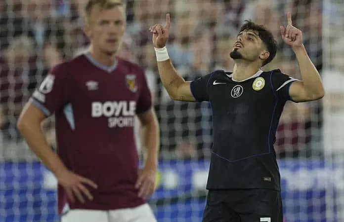 Sin Palmer, Chelsea aplasta al West Ham