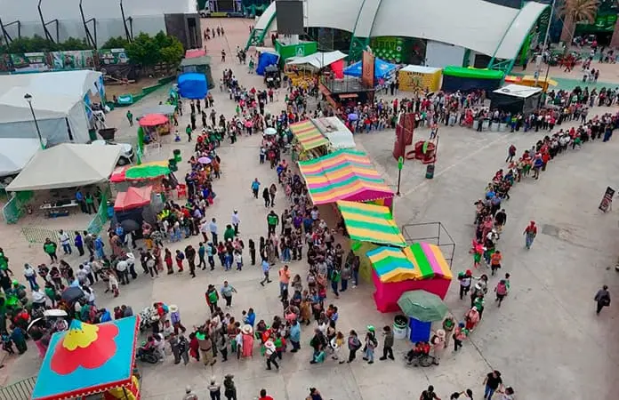 Soledad rompe récord de enchiladas en Fenapo 2025