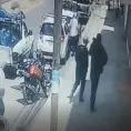 Video | Con violencia, atracan hampones local de gorditas
