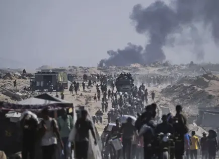 Fuerzas israelíes matan a palestinos que buscaban comida en Gaza