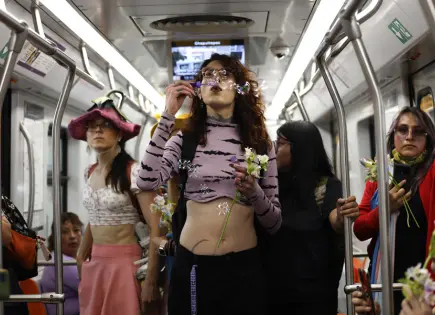 "No somos un peligro", exclaman personas trans en metro de la Ciudad de México