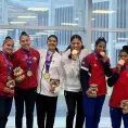 Oro femenil y bronce varonil en canotaje