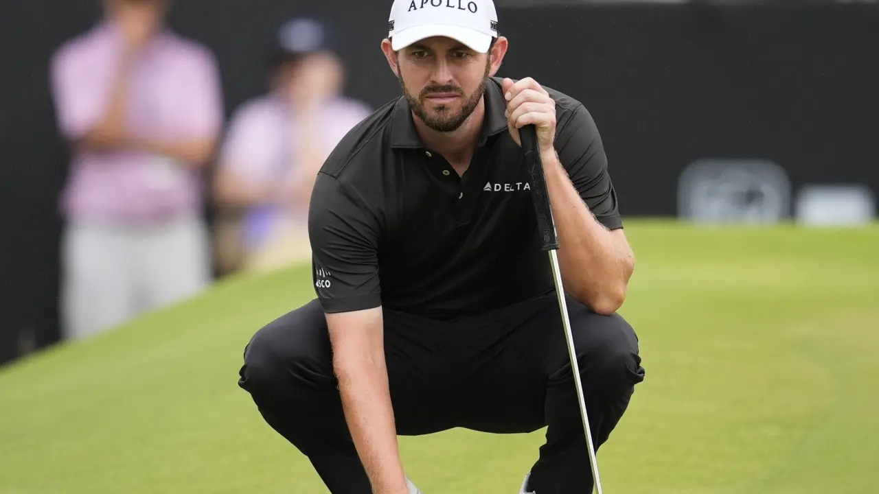Patrick Cantlay y Tommy Fleetwood comparten liderato en el Campeonato del Tour