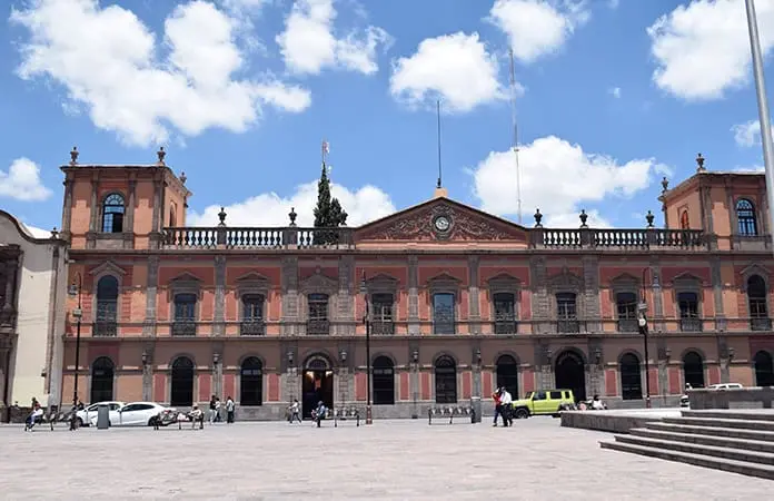 Sefin y UASLP deben dialogar ante conflicto económico: Guajardo