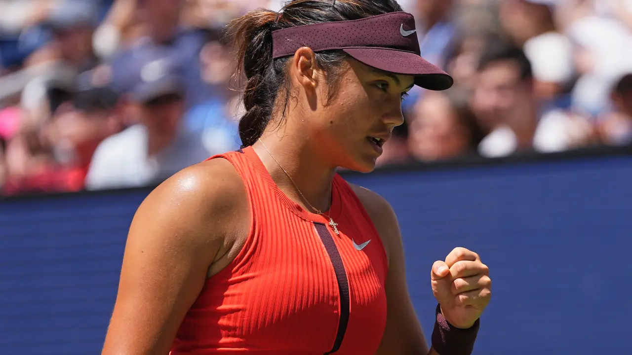 Emma Raducanu vuelve a brillar en el Abierto de Estados Unidos