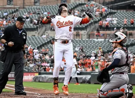Evitan los Orioles barrida ante Astros