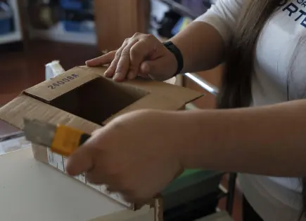 Fin de exención arancelaria de EEUU a pedidos pequeños impacta a clientes y empresas