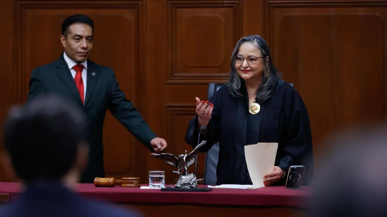 Realizan desangelada sesión de informe de Norma Piña
