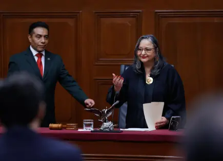 Realizan desangelada sesión de informe de Norma Piña