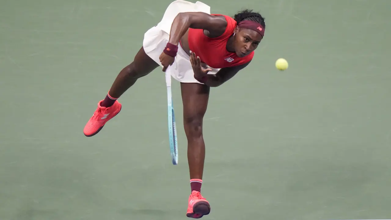 Coco Gauff avanza a tercera ronda del Abierto de EE.UU.