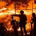 Estabilizan bomberos incendio en Oregon