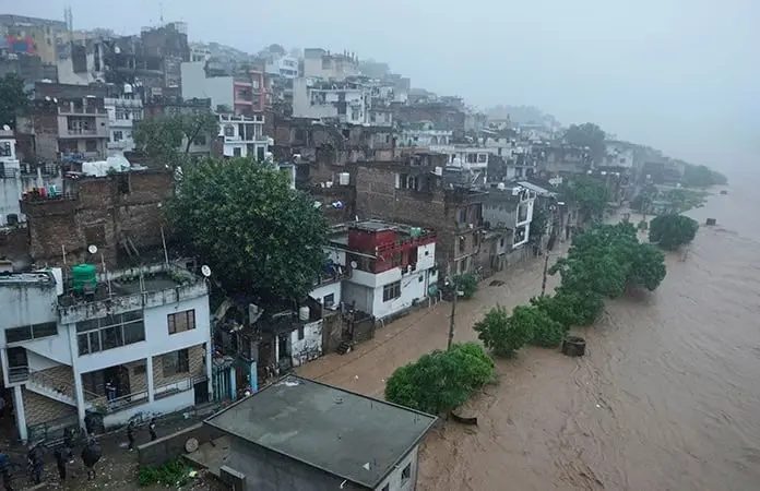 Cachemira india registra inundaciones repentinas