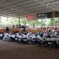 Convivio de grupos termina en acto político