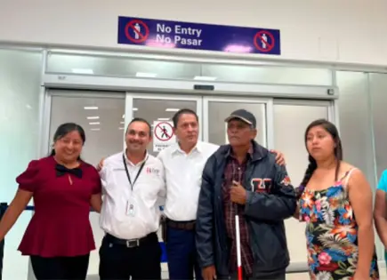 Don Otilio regresa a casa después de 17 años de ausencia